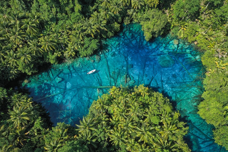 Paisu Pok Lake Paisupok Banggai Sulawesi Indonesia Drone