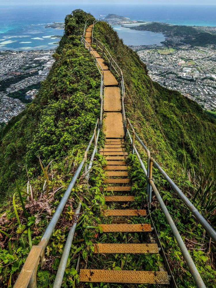 Stairway To Heaven Hawaii Hike Haiku Stairs Oahu Trail