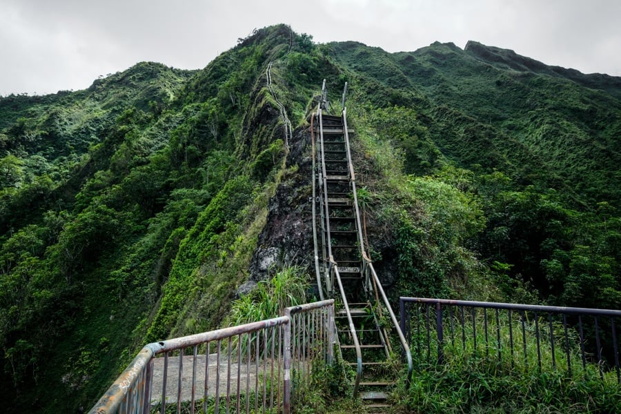 Stairway To Heaven Hawaii Hike Haiku Stairs Oahu Trail