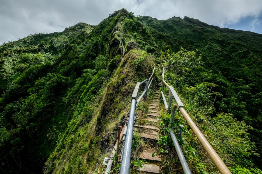 Stairway To Heaven Hawaii Hike Haiku Stairs Oahu Trail