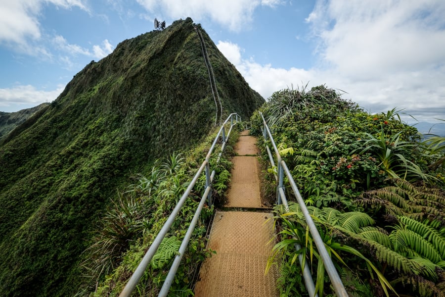 Stairway To Heaven Hawaii Hike Haiku Stairs Oahu Trail