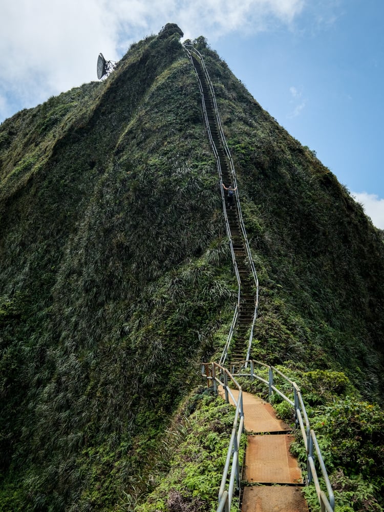 Stairway To Heaven Hawaii Hike Haiku Stairs Oahu Trail