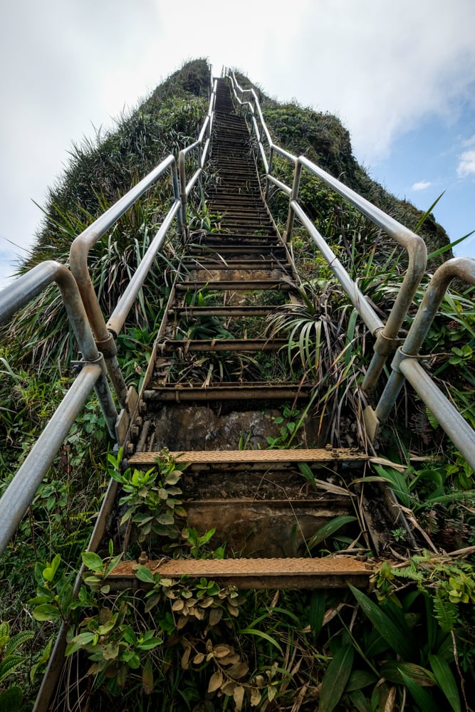 Stairway To Heaven Hawaii Hike Haiku Stairs Oahu Trail