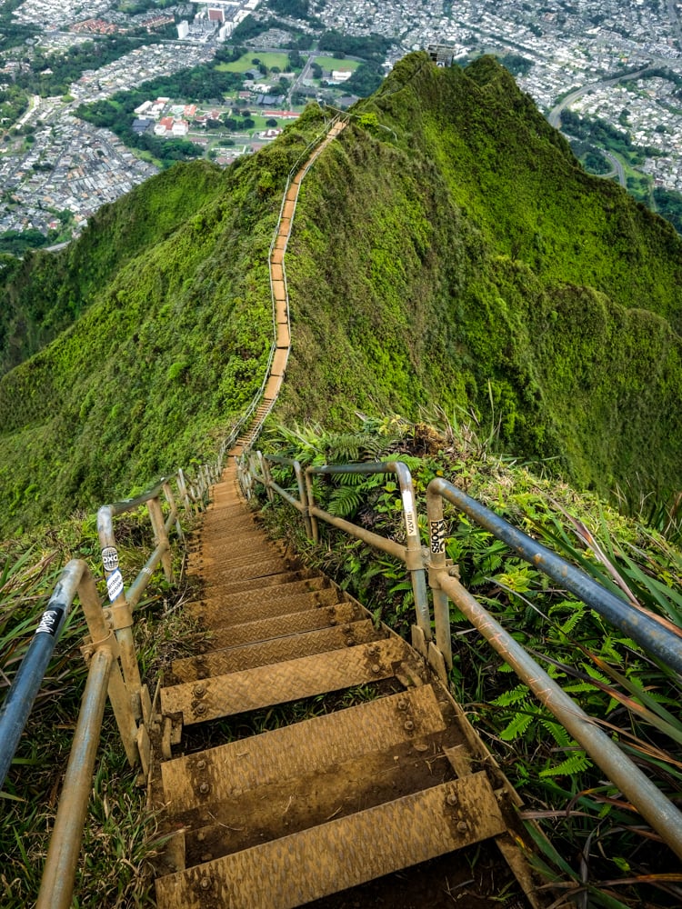 Stairway To Heaven Hawaii Hike Haiku Stairs Oahu Trail