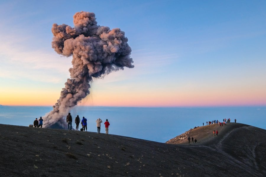 Acatenango Volcano Hike Guatemala Volcan De Fuego Summit Eruption