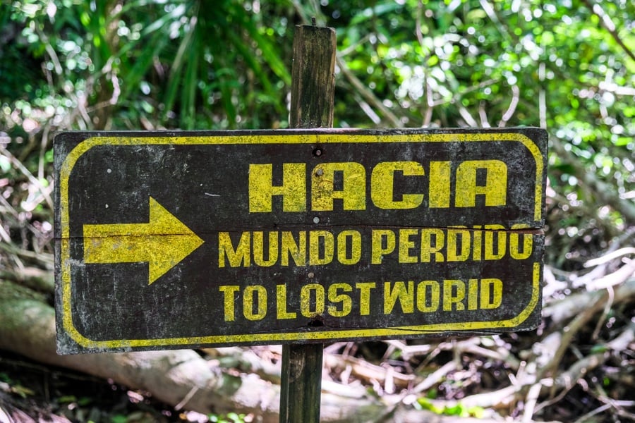 Mundo Perdido Sign Lost World